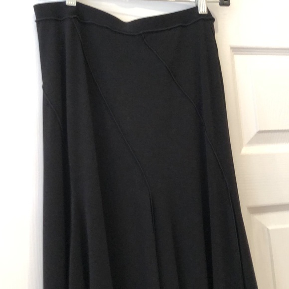 Max Studio - Picture 3 of 5